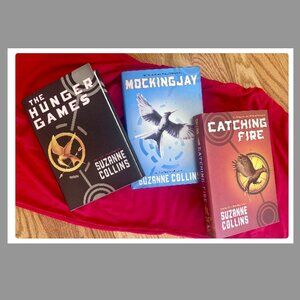 Set of 3 - Full Set - BRAND NEW! - The Hunger Games Trilogy